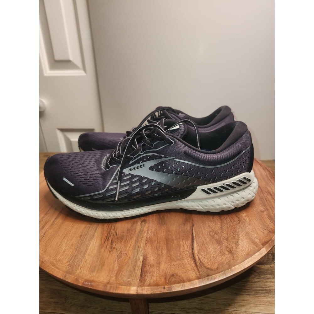 Brooks Adrenaline GTS 21. Men's Sneakers, running lace-up; Gray/Black US Sz 9.5